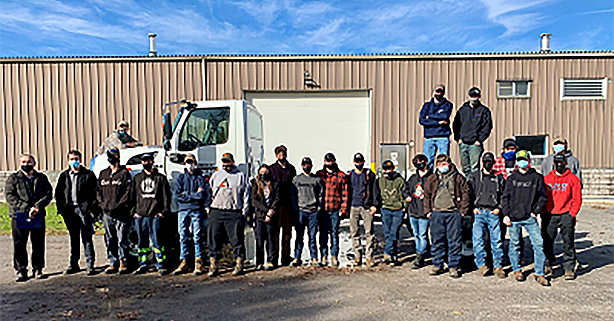 Navistar Makes First Equipment Donation in Canada through TECH EmPOWERment Initiative