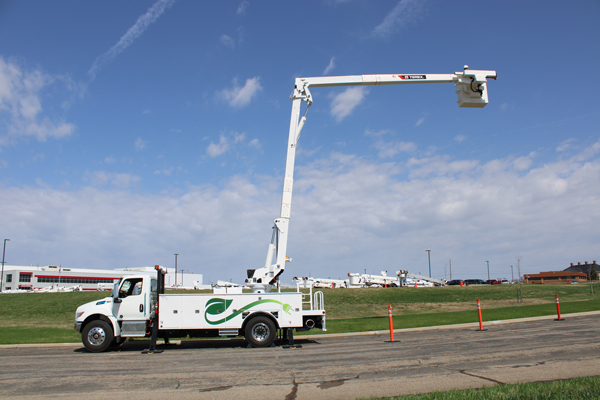 Terex Utilities Debuts Industry’s First All-Electric Bucket Truck