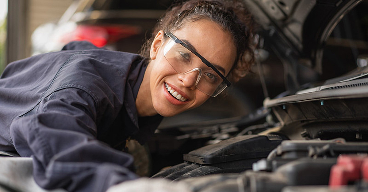 New Act Supports Trades Workers, Apprentices In BC