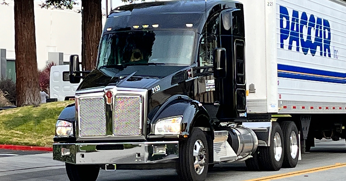 Kenworth Introduces PACCAR TX-18 & TX-18 Pro Automated Transmissions