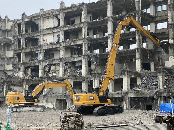 New Cat 340 UHD Demolition Excavator Reaches New Heights