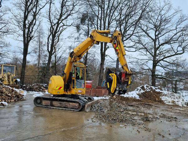 Size Matters: A Crusher Bucket Model For Every Excavator
