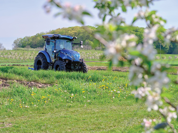 New Holland Launches Revolutionary T4 Electric Power Tractor