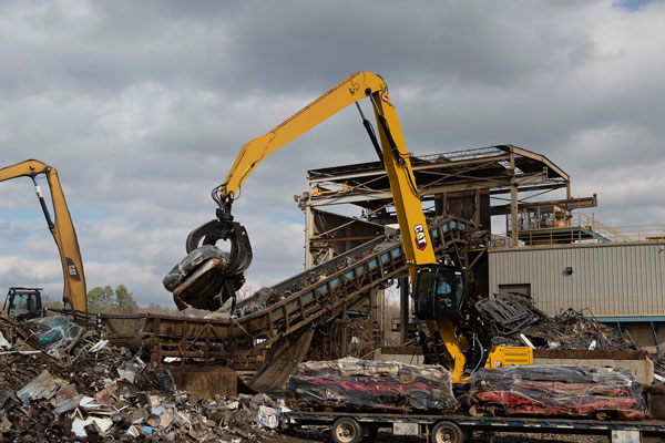 Cat Introduces New MH3050 Material Handler