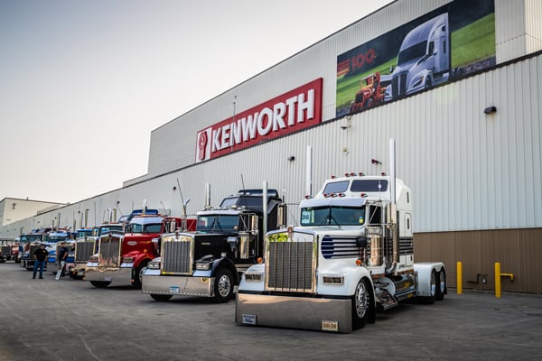 Kenworth Hosts 2nd Annual Truck Parade