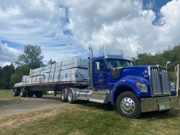 New Trucking Company Magnet Transport Group Relies On Kenworth W990s