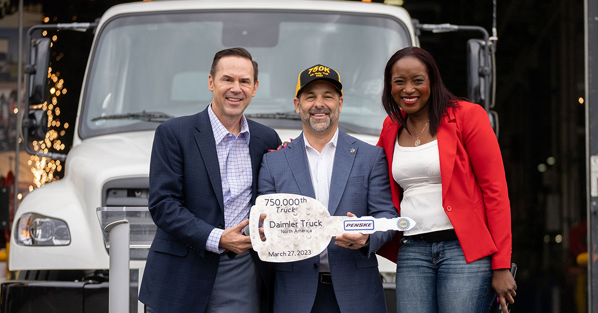 DTNA Commemorates 750,000th Vehicle