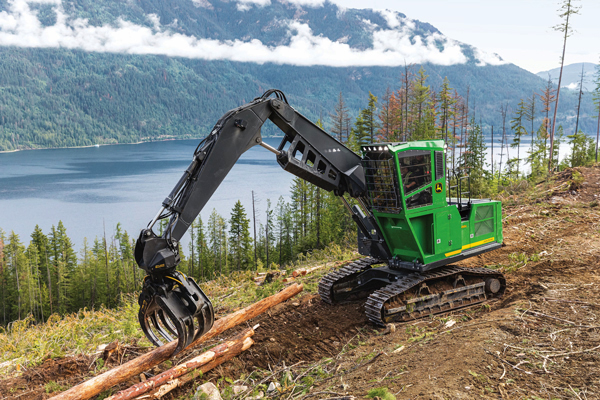 Meet John Deere’s New Mid-Size Log Loader: 2956G