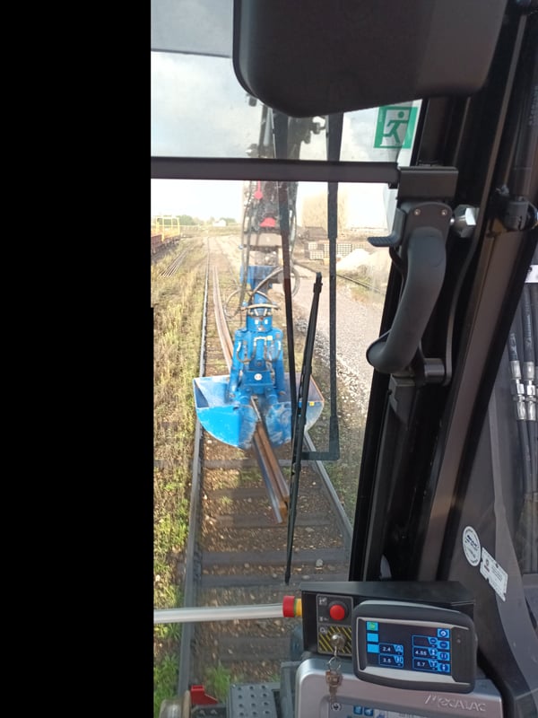 Mecalac Introduces Next Generation 216MRail For North America