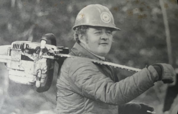 Kenny’s Loggin’ – The Rigging Slinger