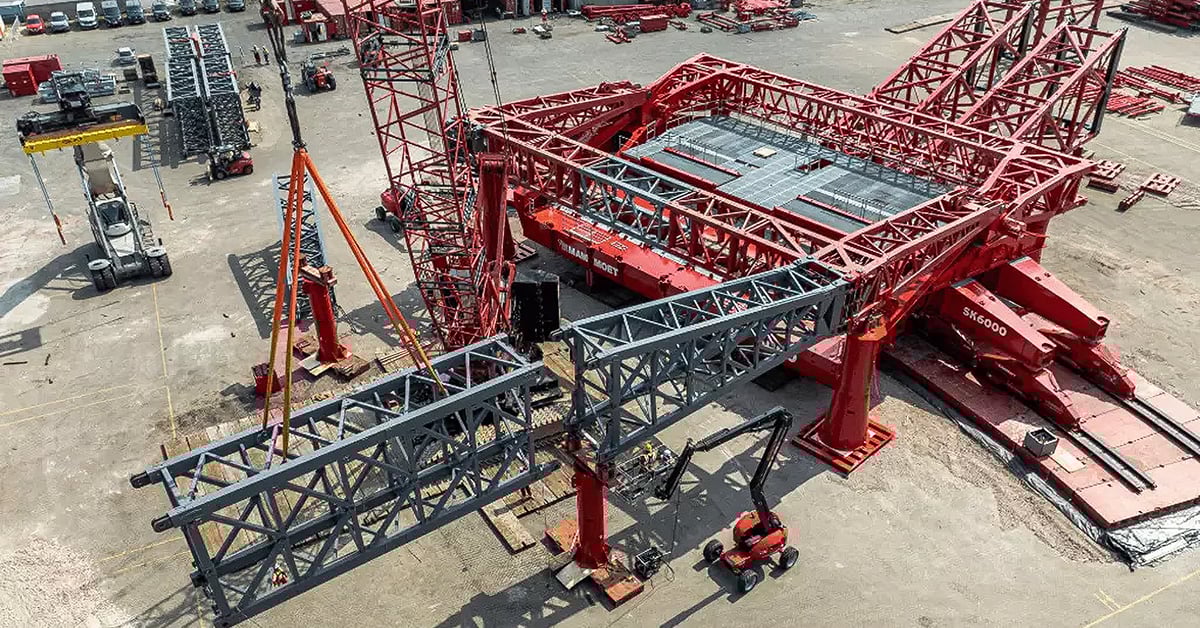 Mammoet Begins Assembly Of World’s Biggest Land-Based Crane
