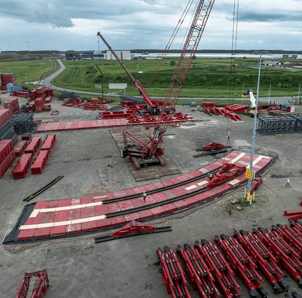 Mammoet Begins Assembly Of World’s Biggest Land-Based Crane