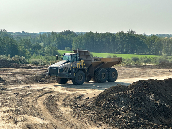 Edmonton Agg Supplier Chooses Rokbak