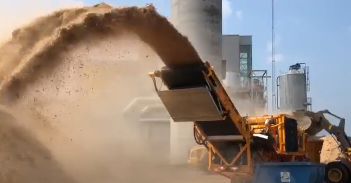 The Power Of Biomass Chippers And Grinders