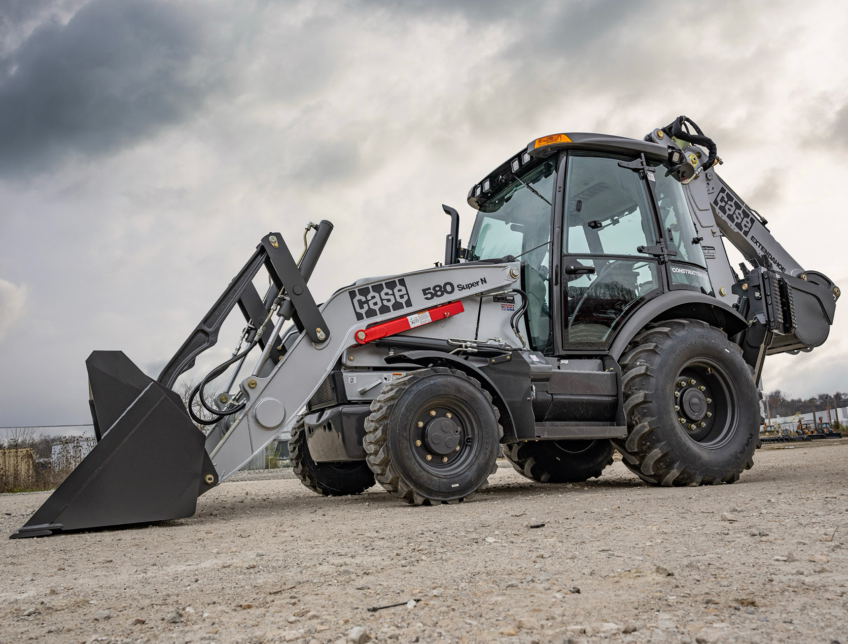 CASE Introduces Limited Signature Edition Backhoe Loader