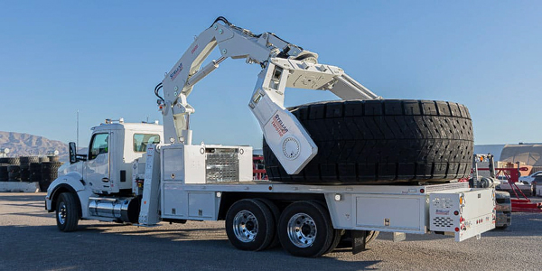 Stellar Debuts New Aluminum Option for TMAX 3T Mechanic Truck