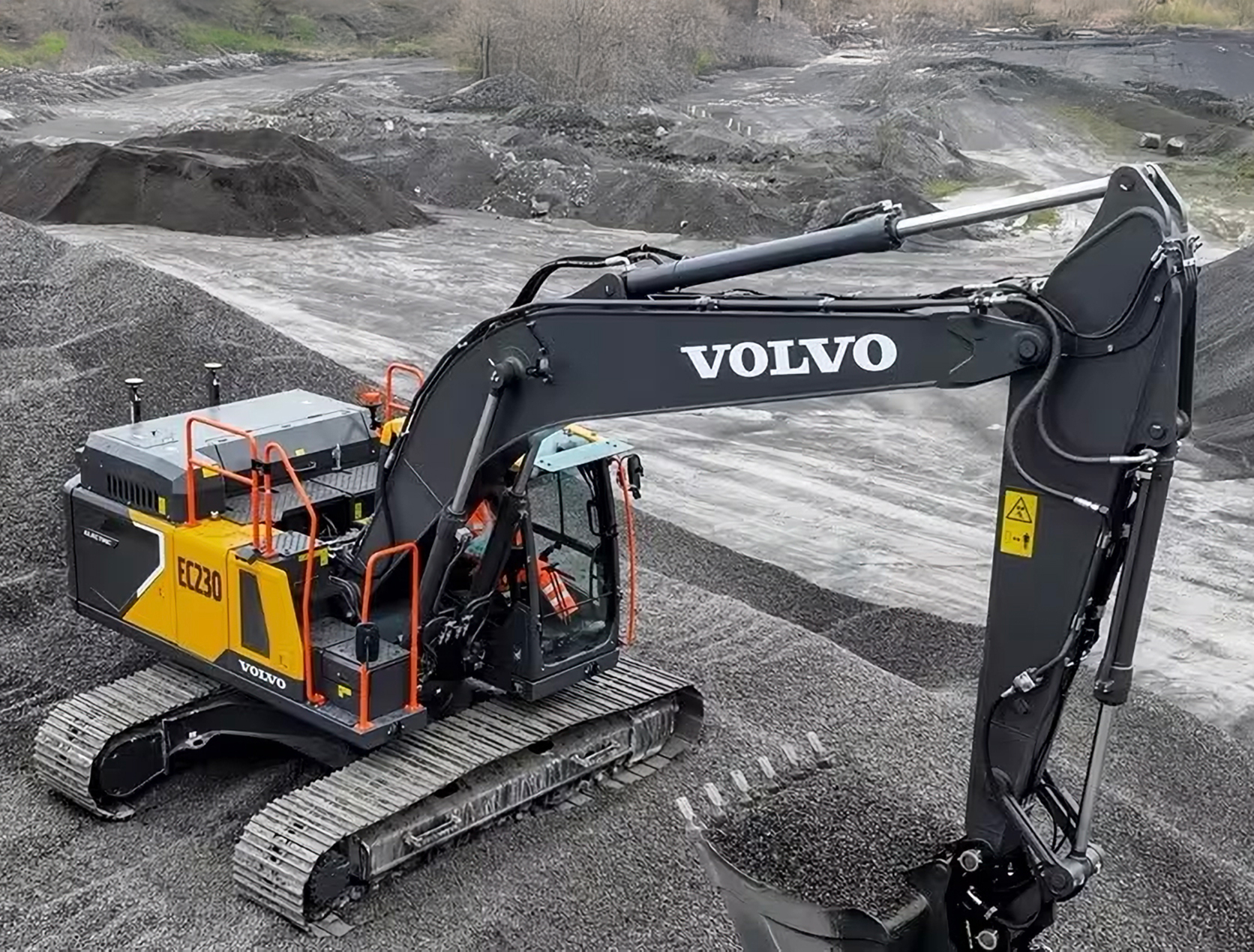 Volvo CE Adds New Electrified Models