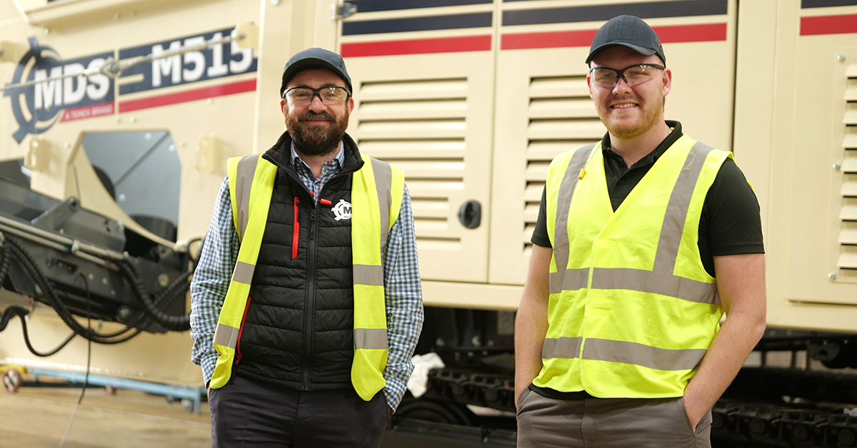 MDS Marks 30 Years In Business. Pictured: Steven Keenan and Liam Og Murray, standing in front of an MDS M515.