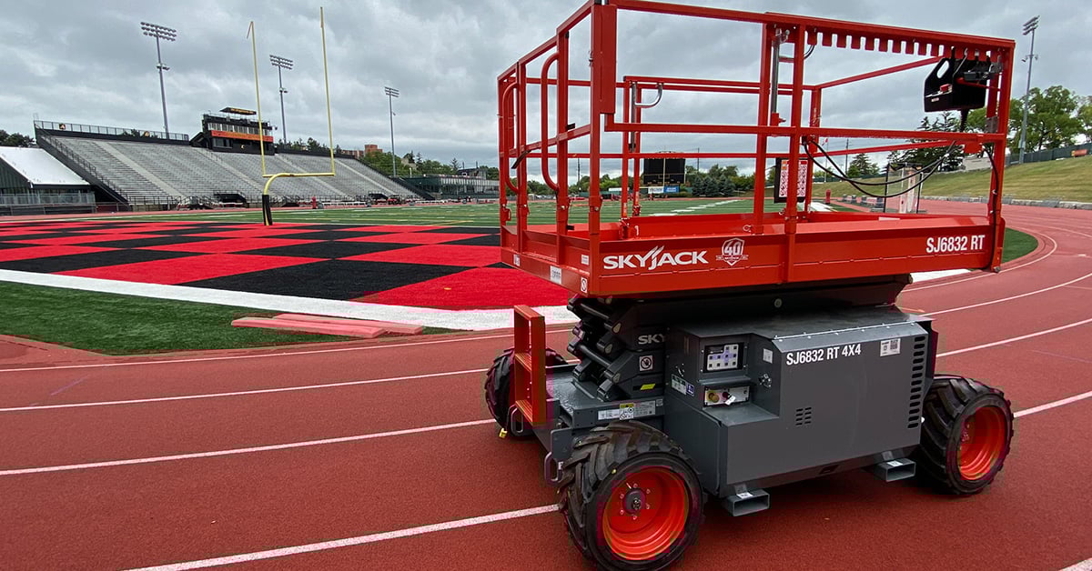 Skyjack Scissor Lift Put To Work At University Of Guelph Alumni Stadium