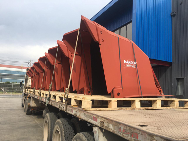 Hardox HiAce Doubles Service Life Of Reclaimer Buckets