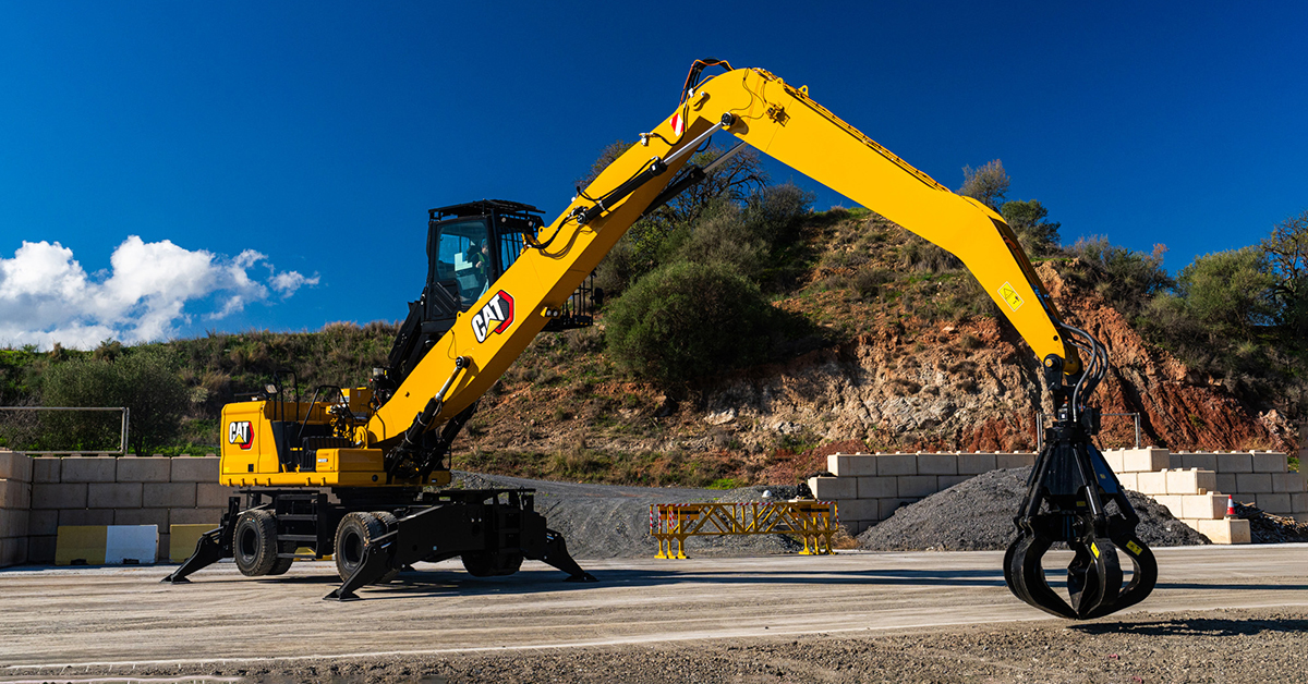 Cat Introduces New MH3032 Material Handler