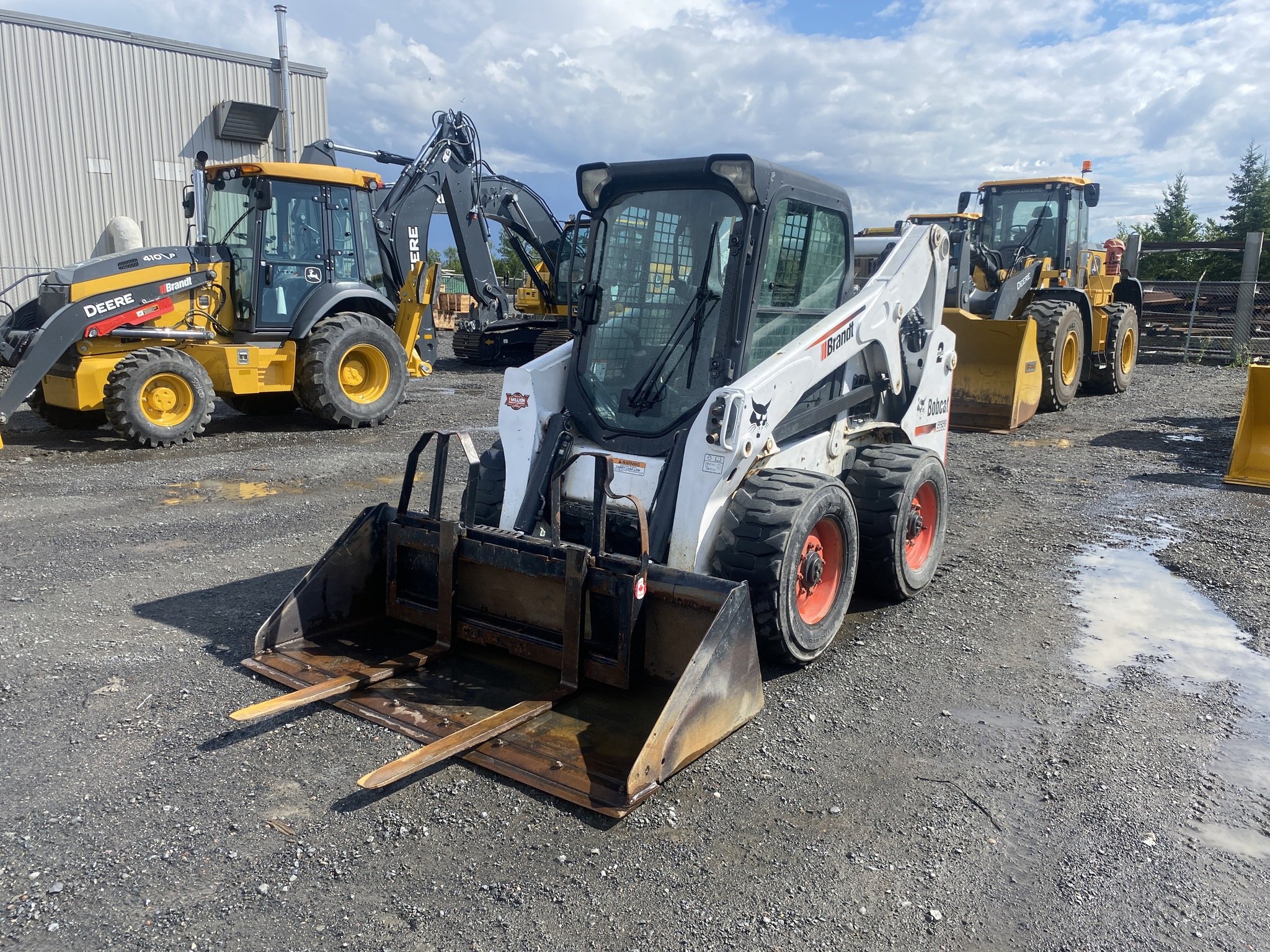 Bobcat Skid Steer