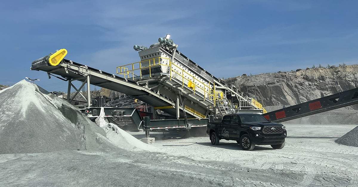 Haver & Boecker Niagara Showcase Full-Size Portable Plant