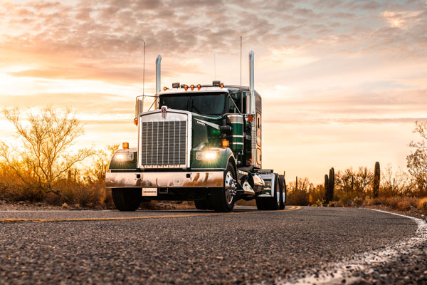 Kenworth Unveils W900 Legacy Edition