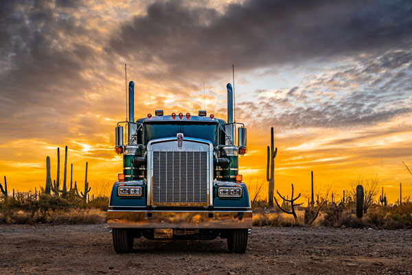 Kenworth Unveils W900 Legacy Edition