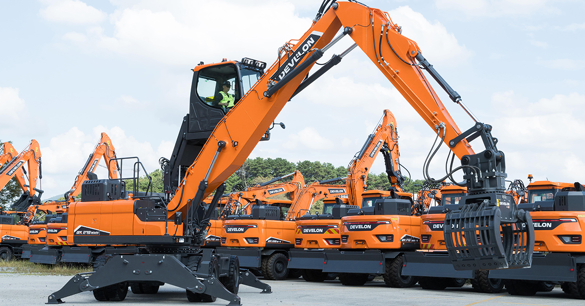 DEVELON Introduces Powerful New Material Handler