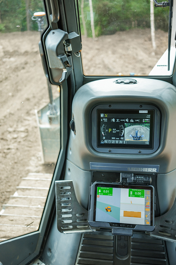 Liebherr Launches Unicontrol On G8 Crawler Dozers