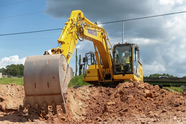 Komatsu Introduces New PC220LC-12 & PC220LCi-12 Excavators