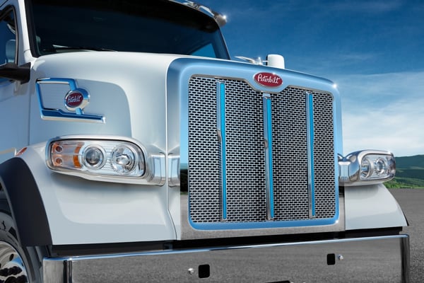 Peterbilt Launches Model 579EV And All-New Model 567EV