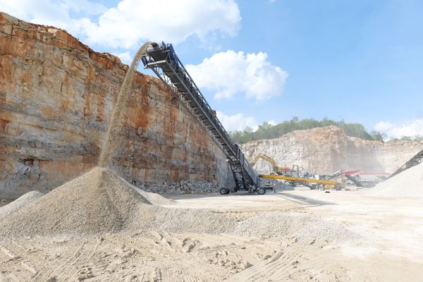 ProStack Launches 150ft Conveyor