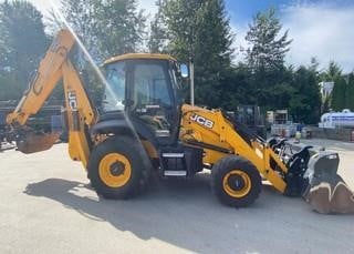2023 JCB 3CX backhoe loader, from a Supply Post listing