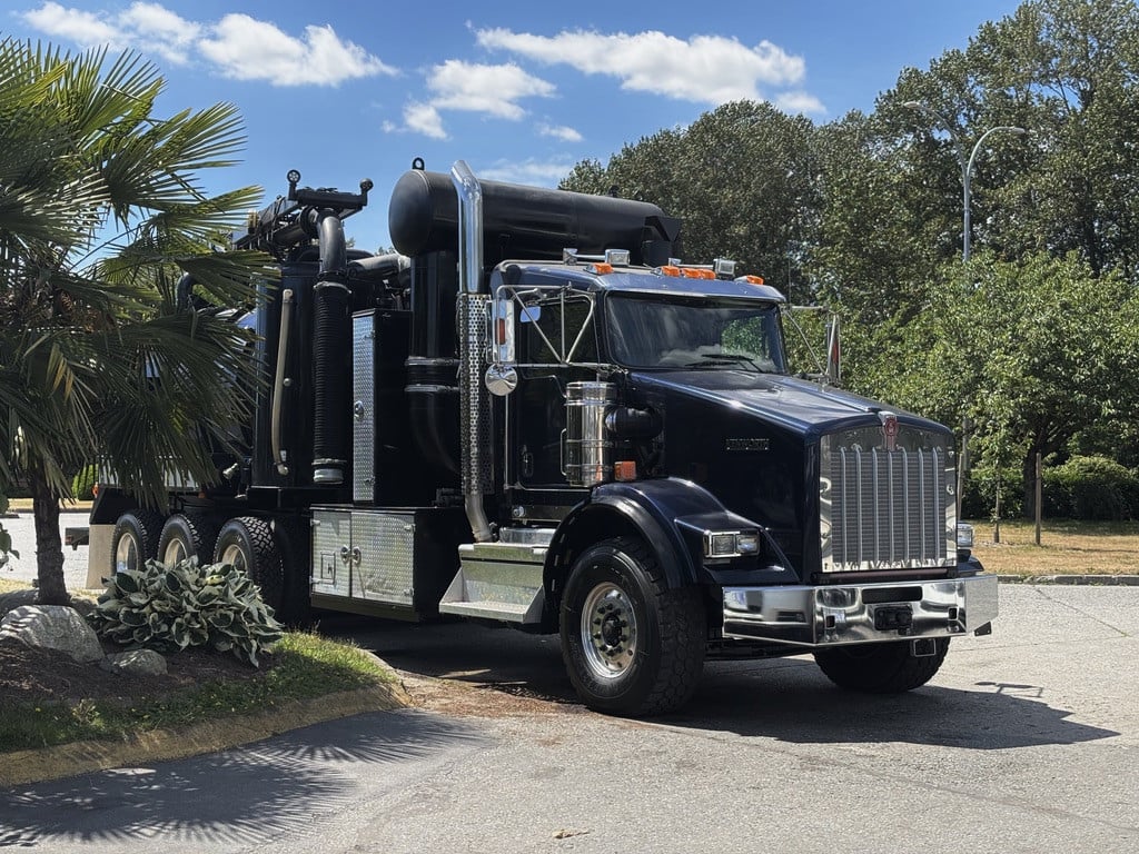 2018 Kenworth T800 industrial vacuum truck listed on Supply Post
