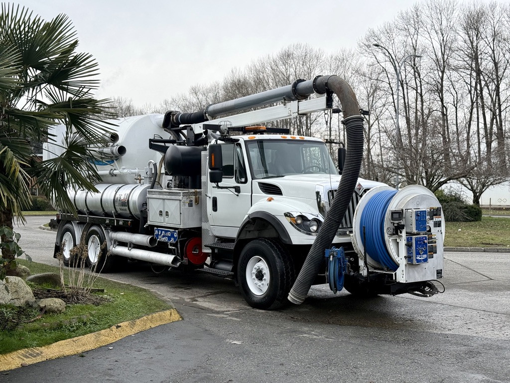 2013 International Workstar Vactor vacuum truck listed on Supply Post
