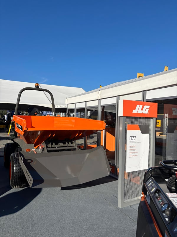 JLG Adds AUSA Equipment to Growing North American Product Portfolio