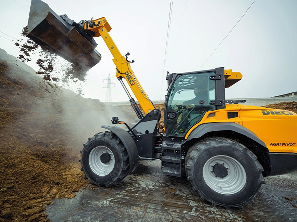 The Agri Pivot: A Versatile Telescopic Wheel Loader