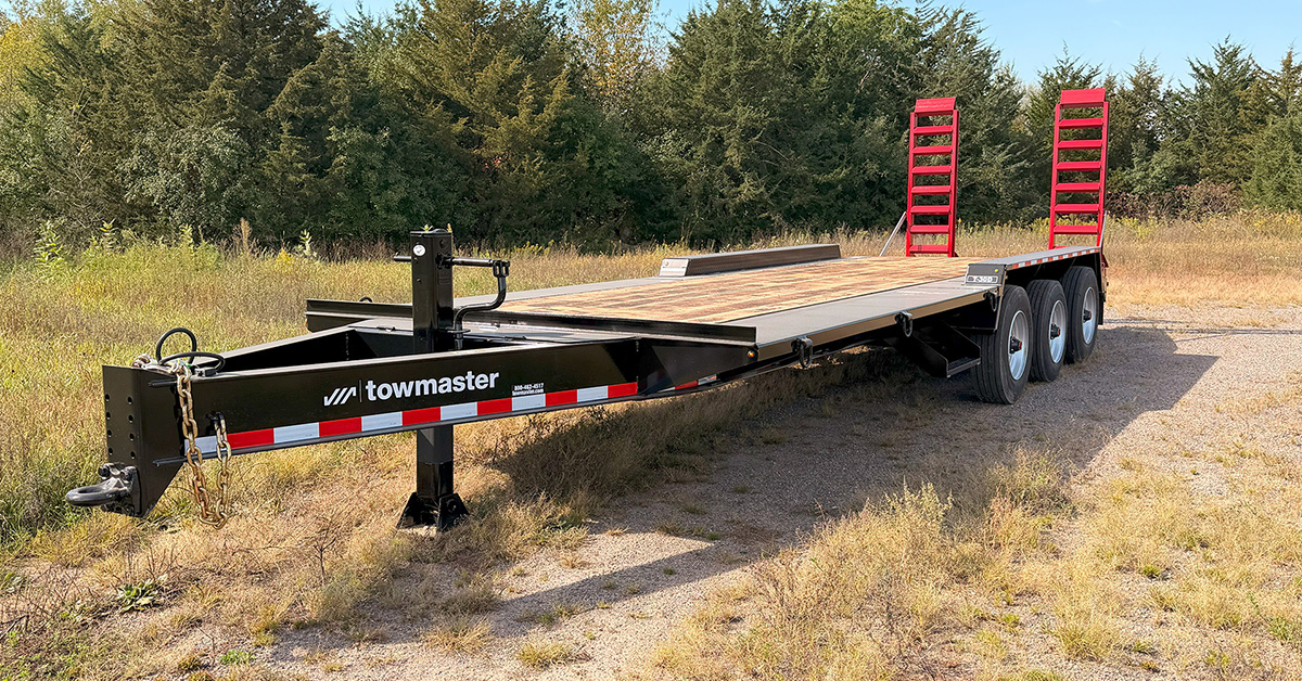Towmaster Launches New T-30D Triple-Axle Drop-Deck Trailer