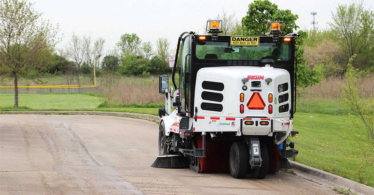 Minimizing Dust When Street Sweeping