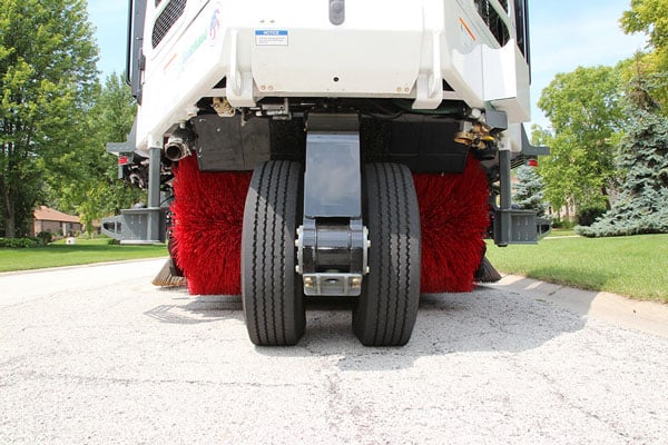 Minimizing Dust When Street Sweeping