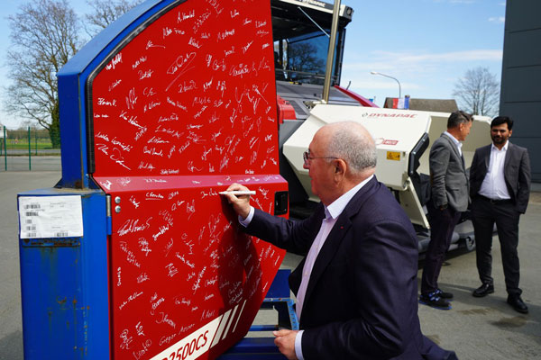 Dynapac Bids Farewell To Last SD2500CS Large Paver