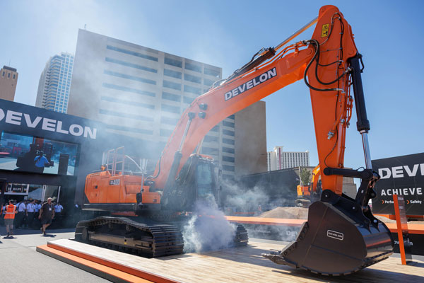 DEVELON Debuts Next-Generation Excavators