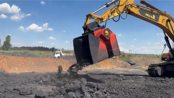 How Buckets Stop Hard Waste Rock Contamination