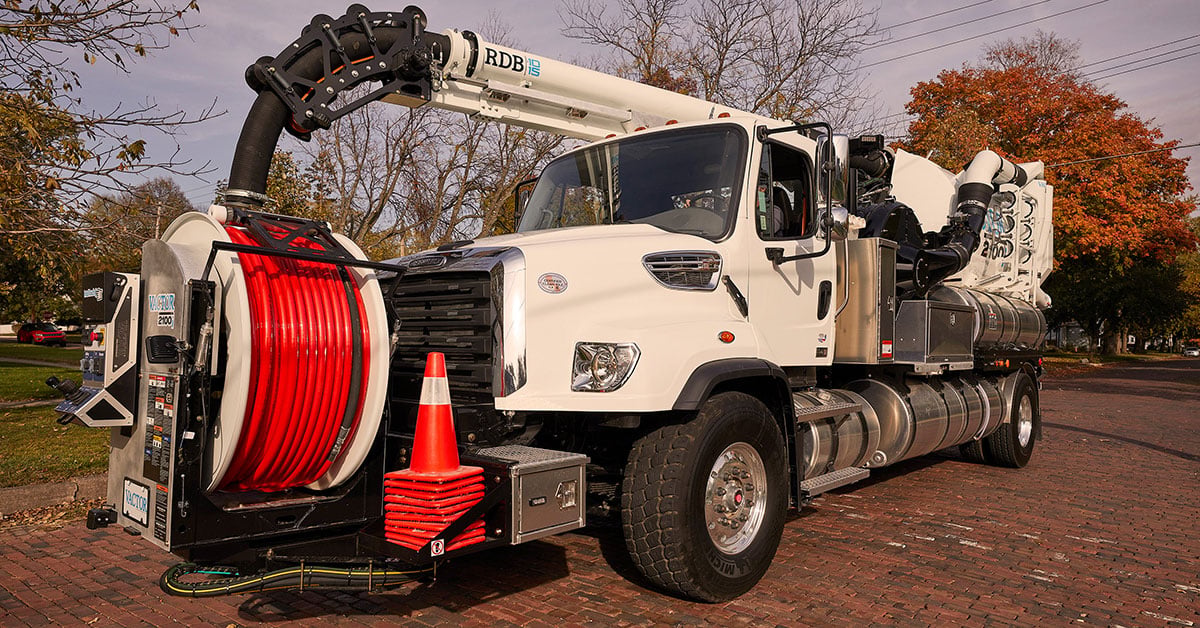 Dealing With Fall Buildup In Sewers with Vactor