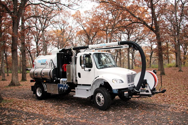 Dealing With Fall Buildup In Sewers with Vactor
