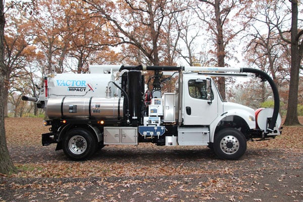 Dealing With Fall Buildup In Sewers with Vactor