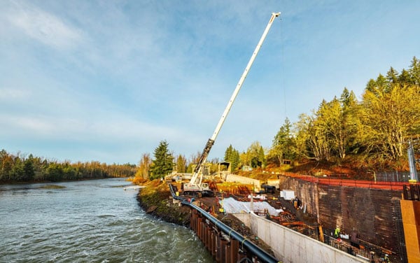 TCC-1400 Handles Tight Job Site With Unmatched