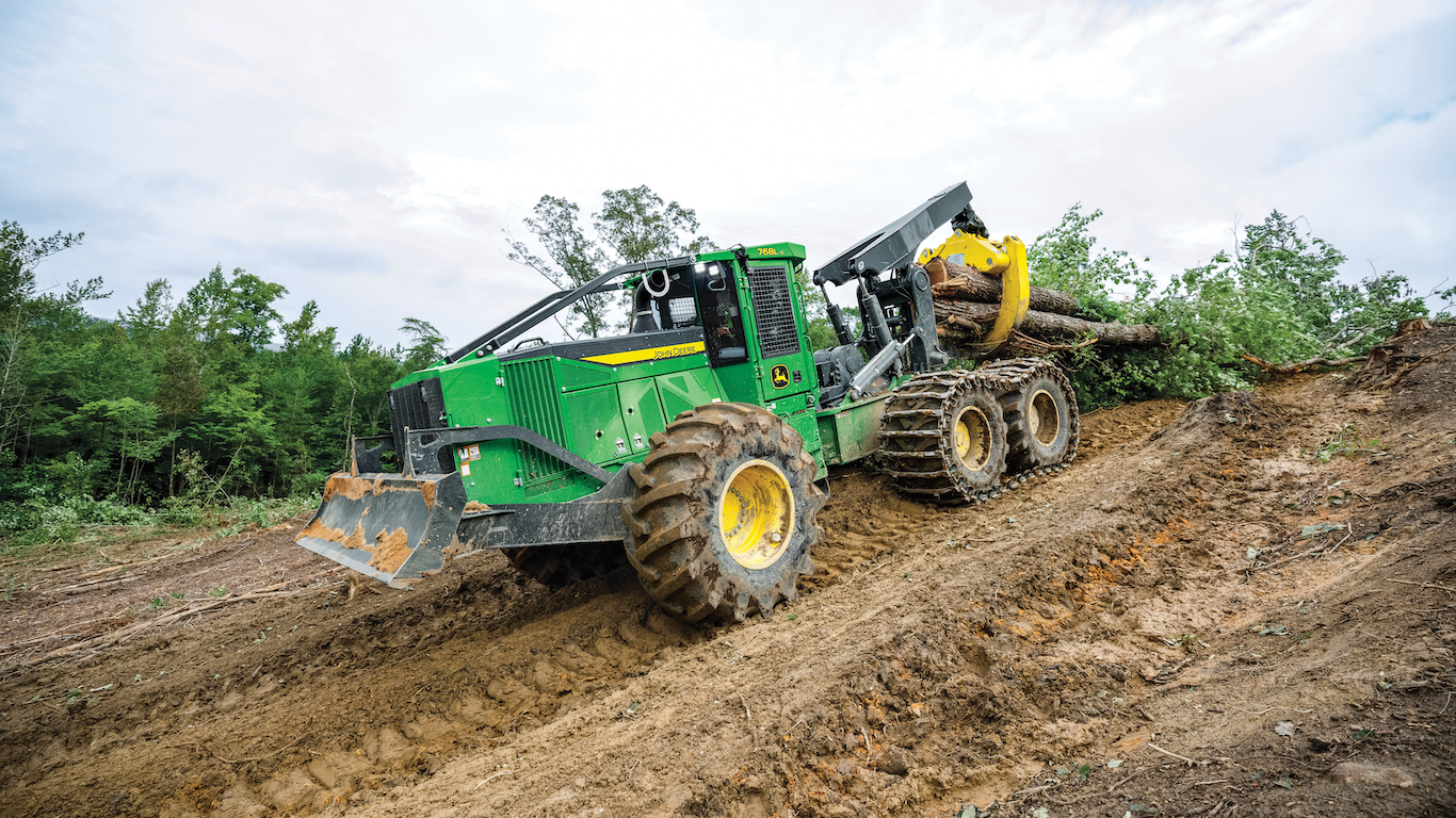 John Deere Unveils 768L-II Bogie Skidder